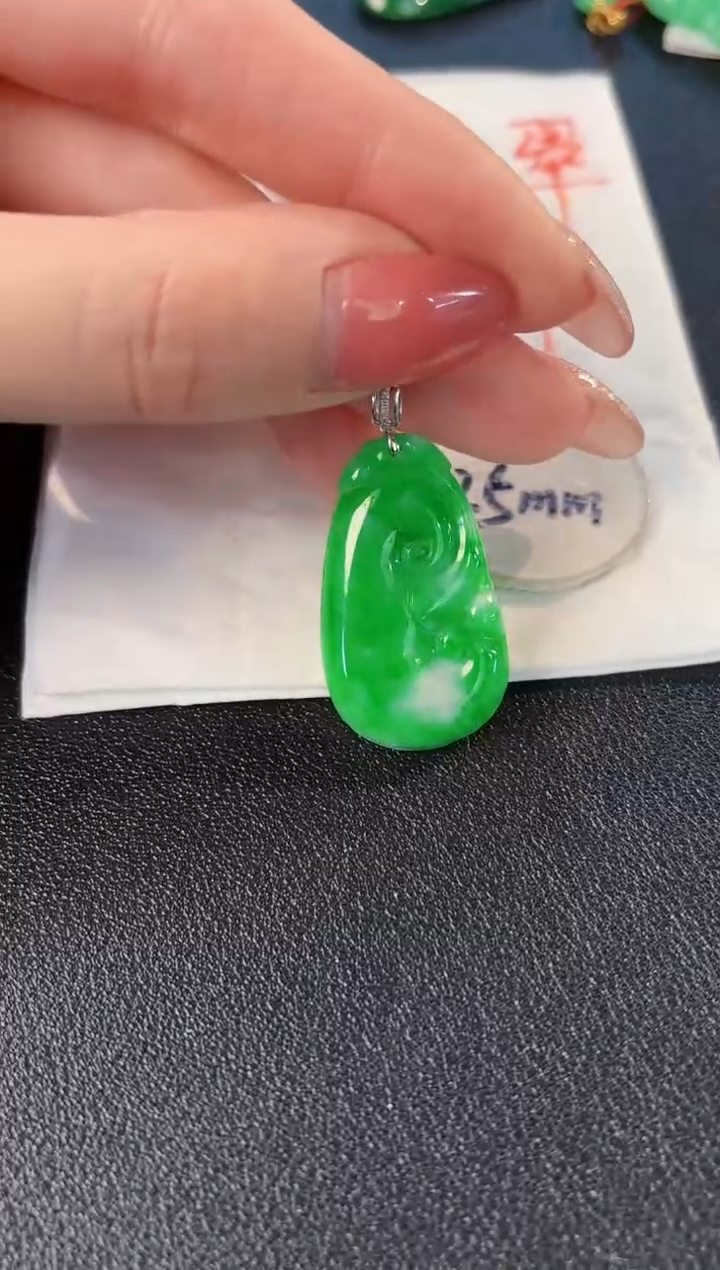 【闪购商品】翡翠颈饰18K金镶嵌 缅料A货/支持复检/一件