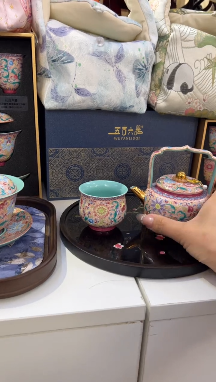 瓷片小乔闪购链接