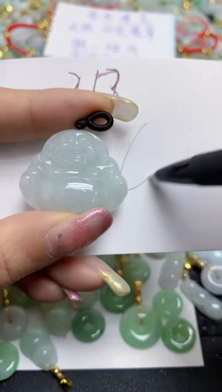【闪购商品】翡翠颈饰未镶嵌天然翡翠A货