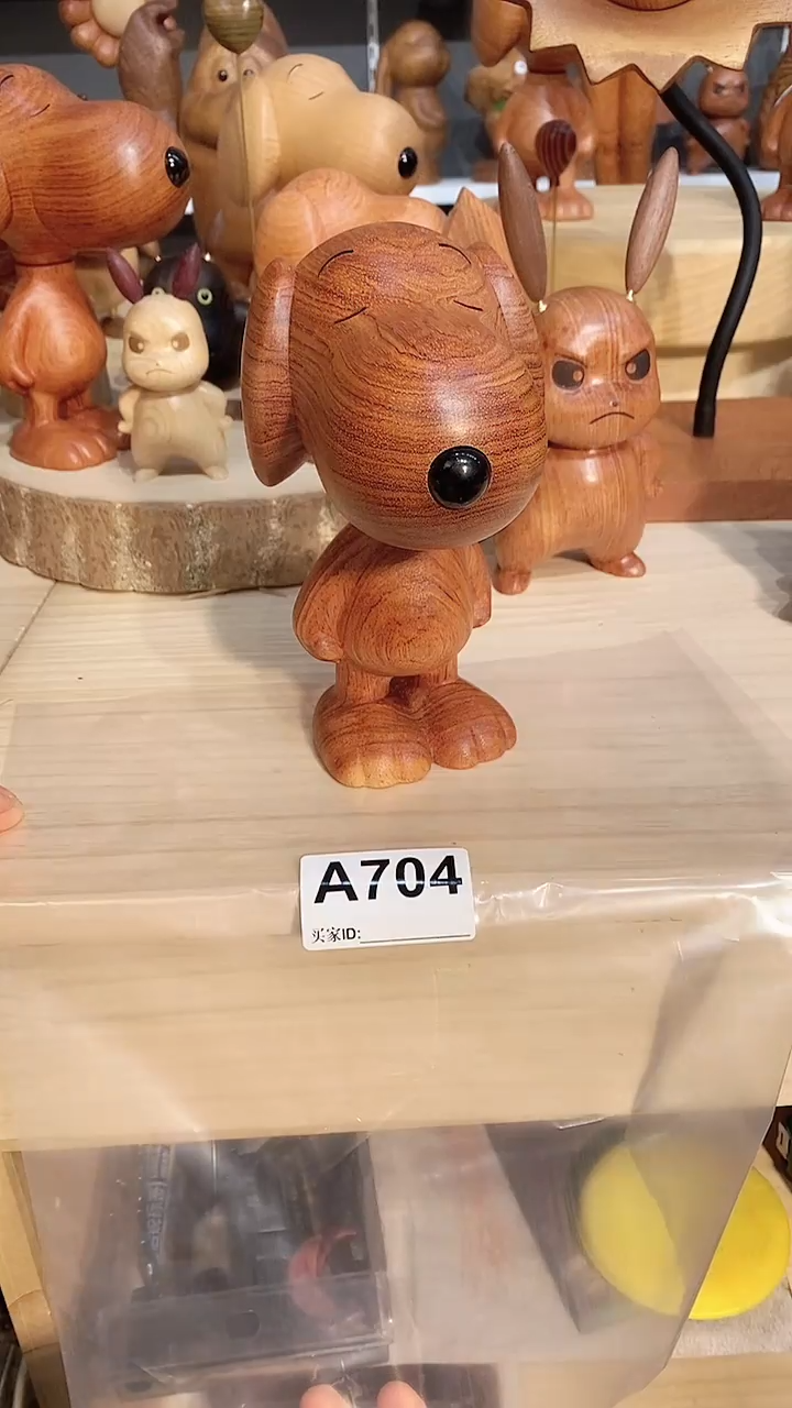 【闪购商品】木木雕摆件可爱卡通