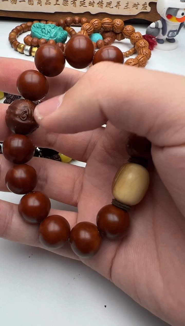 【闪购商品】橄榄核手串橄榄核手串
