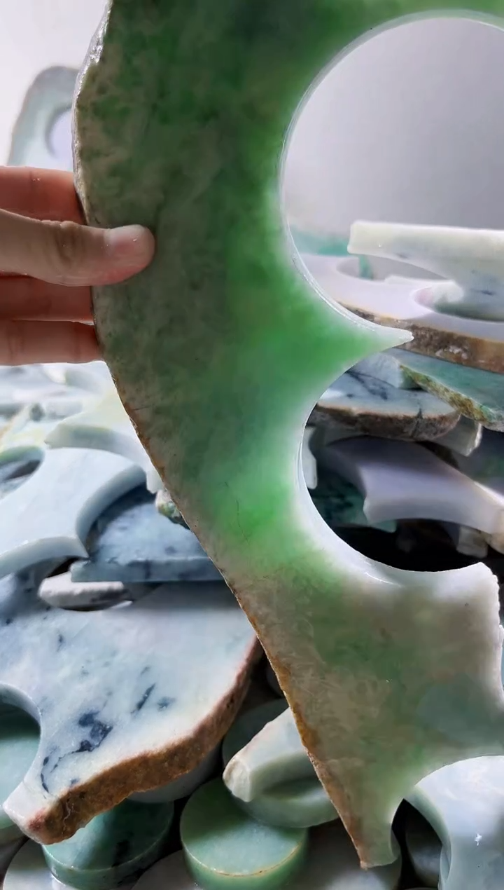 翡翠裸石缅甸翡翠A货柠7382