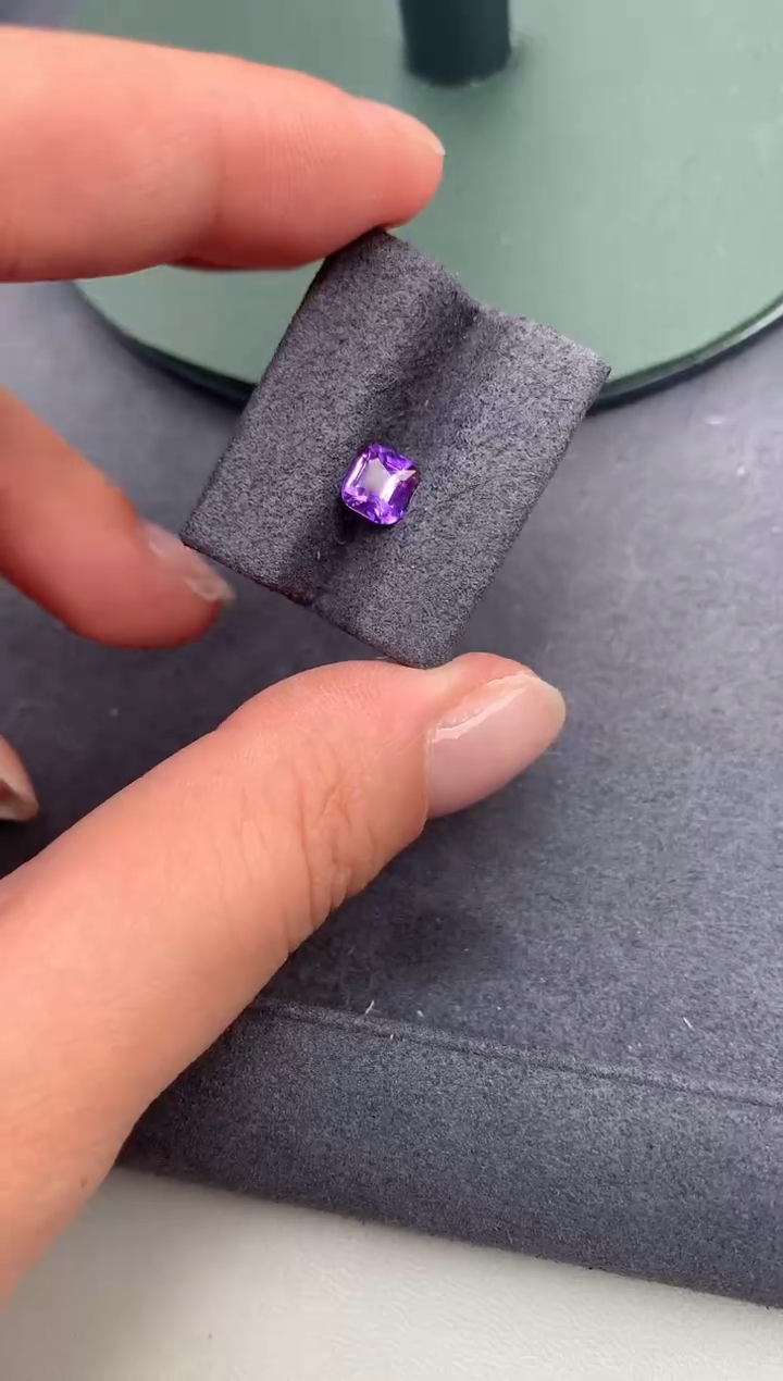 【闪购商品】彩色蓝宝石裸石未镶嵌1.1ct无烧紫蓝宝