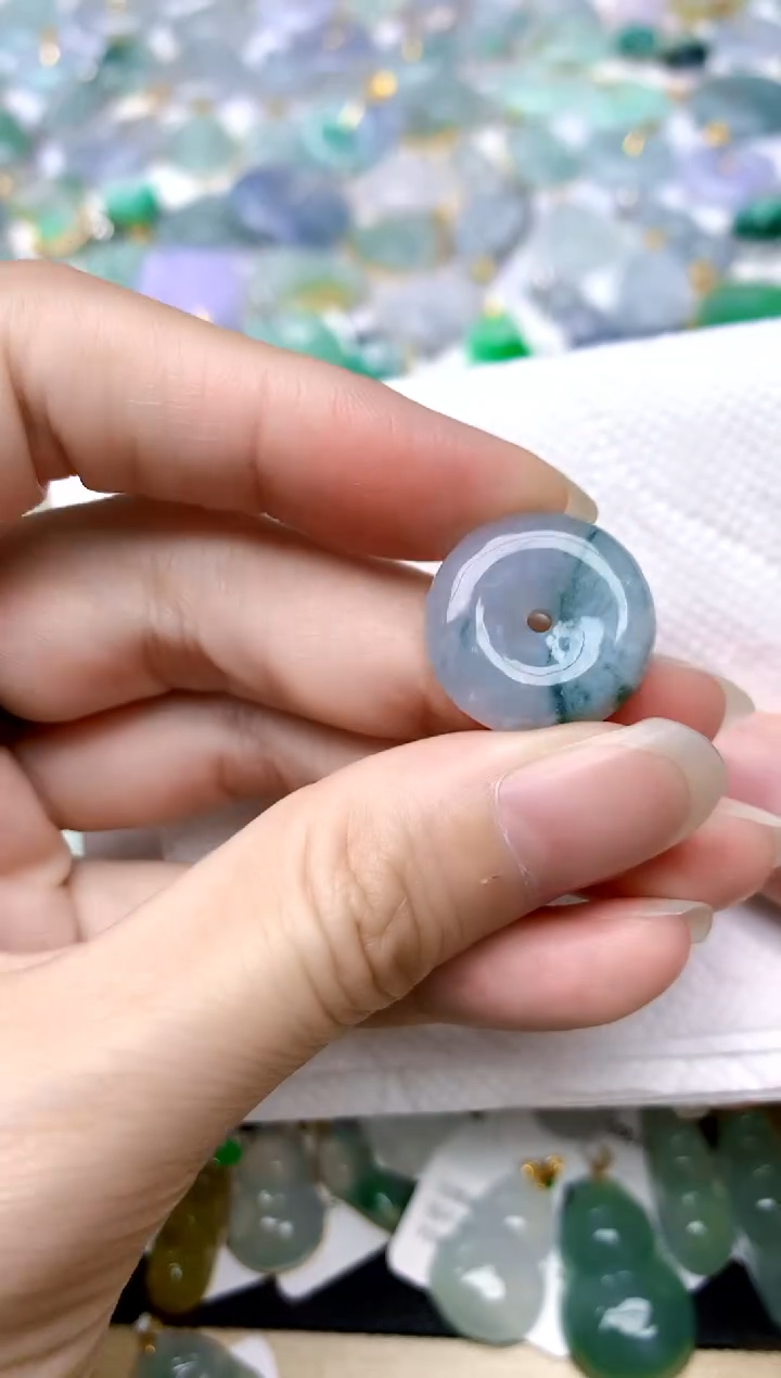 颈饰未镶嵌翡翠天然A货翡翠