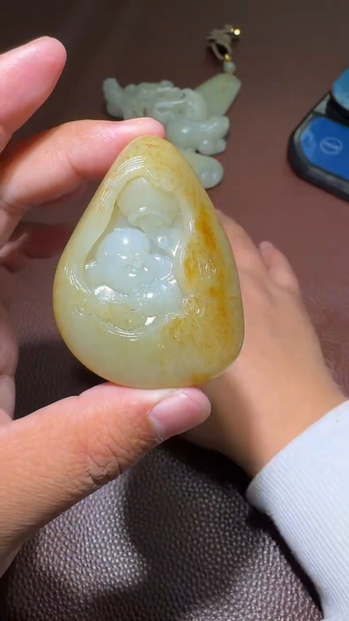 未镶嵌和田玉挂件和田玉