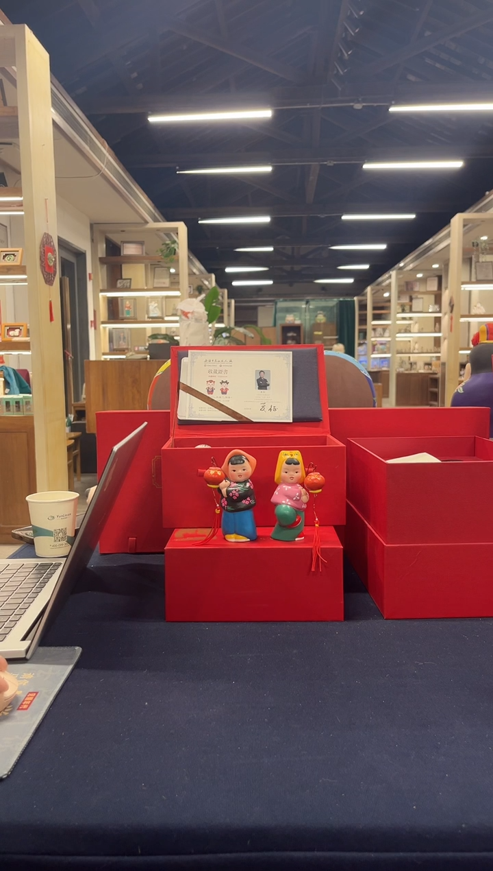 陶土厂喜庆泥人娃娃（一对）