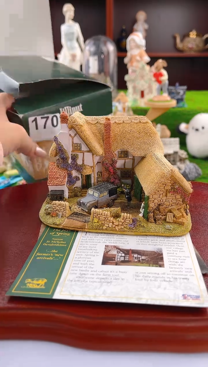 【闪购商品】紫砂茶宠中古小房子