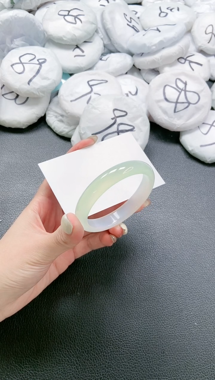 【闪购商品】石英质玉手镯未镶嵌 23L159-53