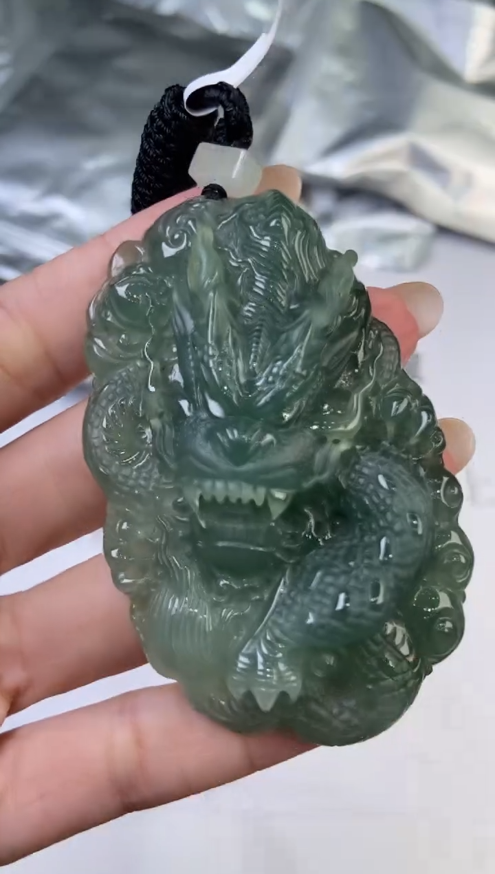 翡翠挂件未镶嵌290834   