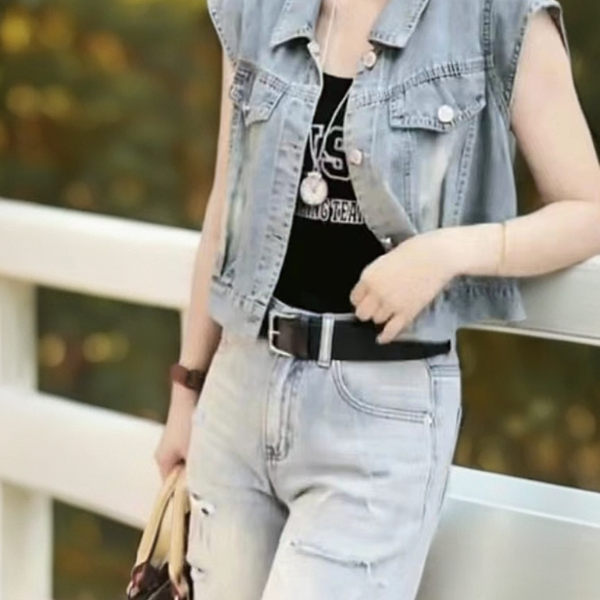 [781-840]春夏秋冬四季休闲牛仔无袖马甲百搭外穿慵懒设计感韩版