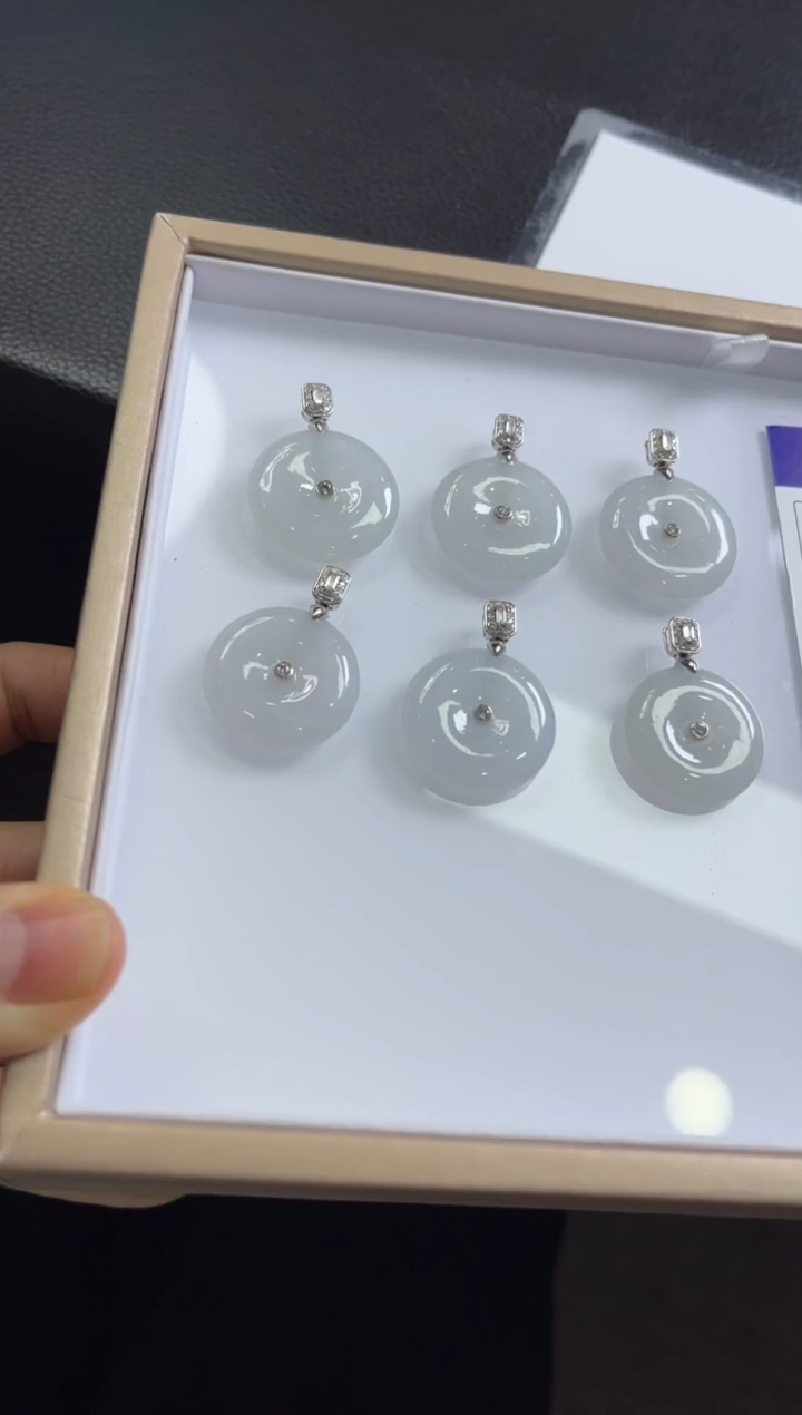 【闪购商品】翡翠颈饰银S925镶嵌V45  /多样性发一件/配绳子