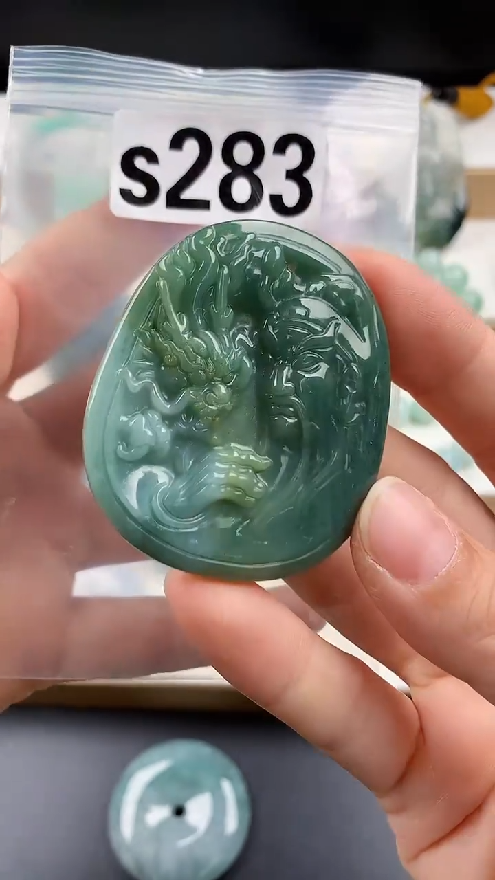 颈饰未镶嵌翡翠天然翡翠吊坠挂件