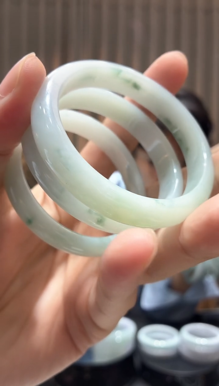 定制翡翠手镯未镶嵌004天然翡翠手镯-多样性发一56-61圈口
