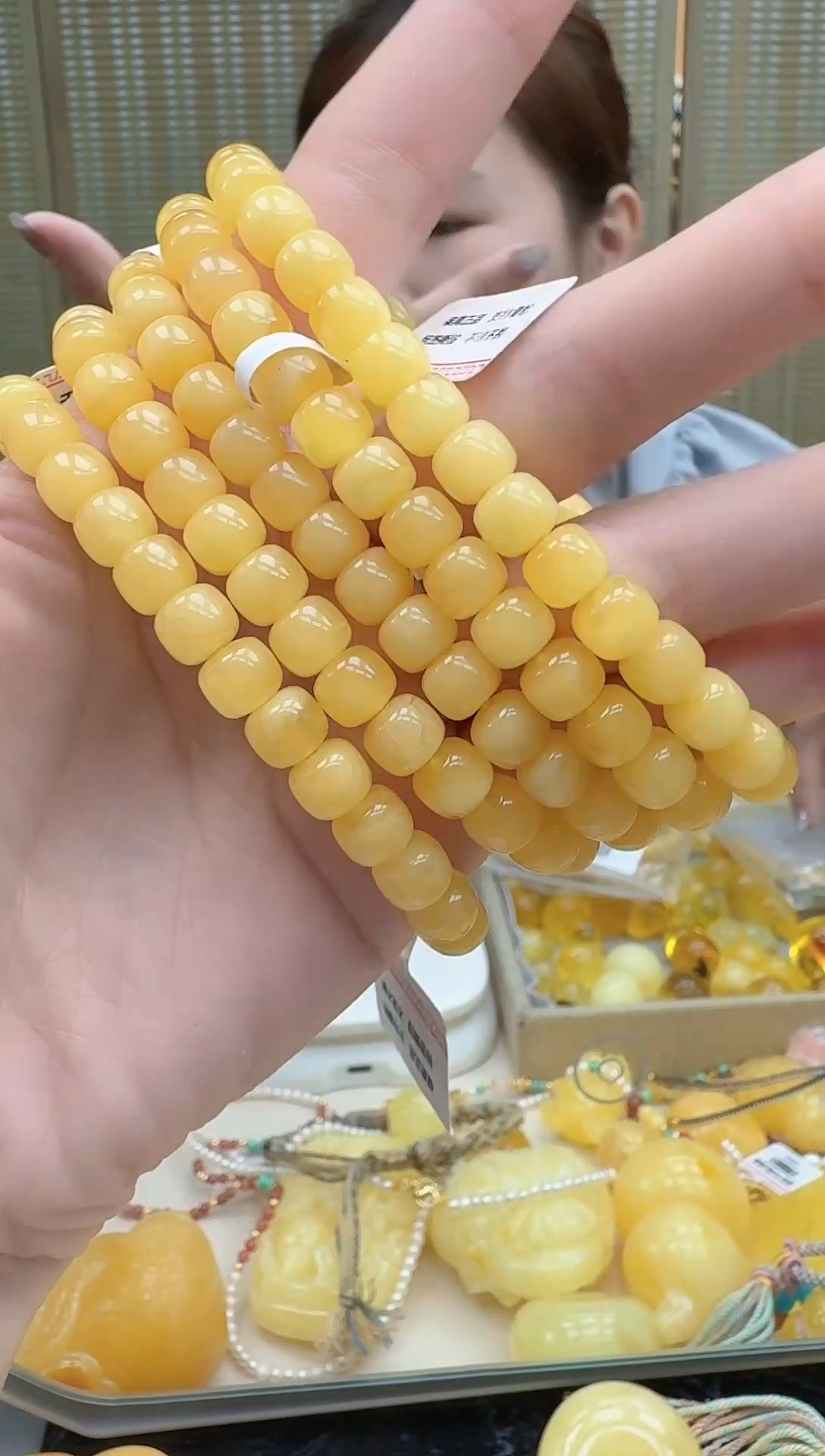 未镶嵌琥珀裸石多样性发一