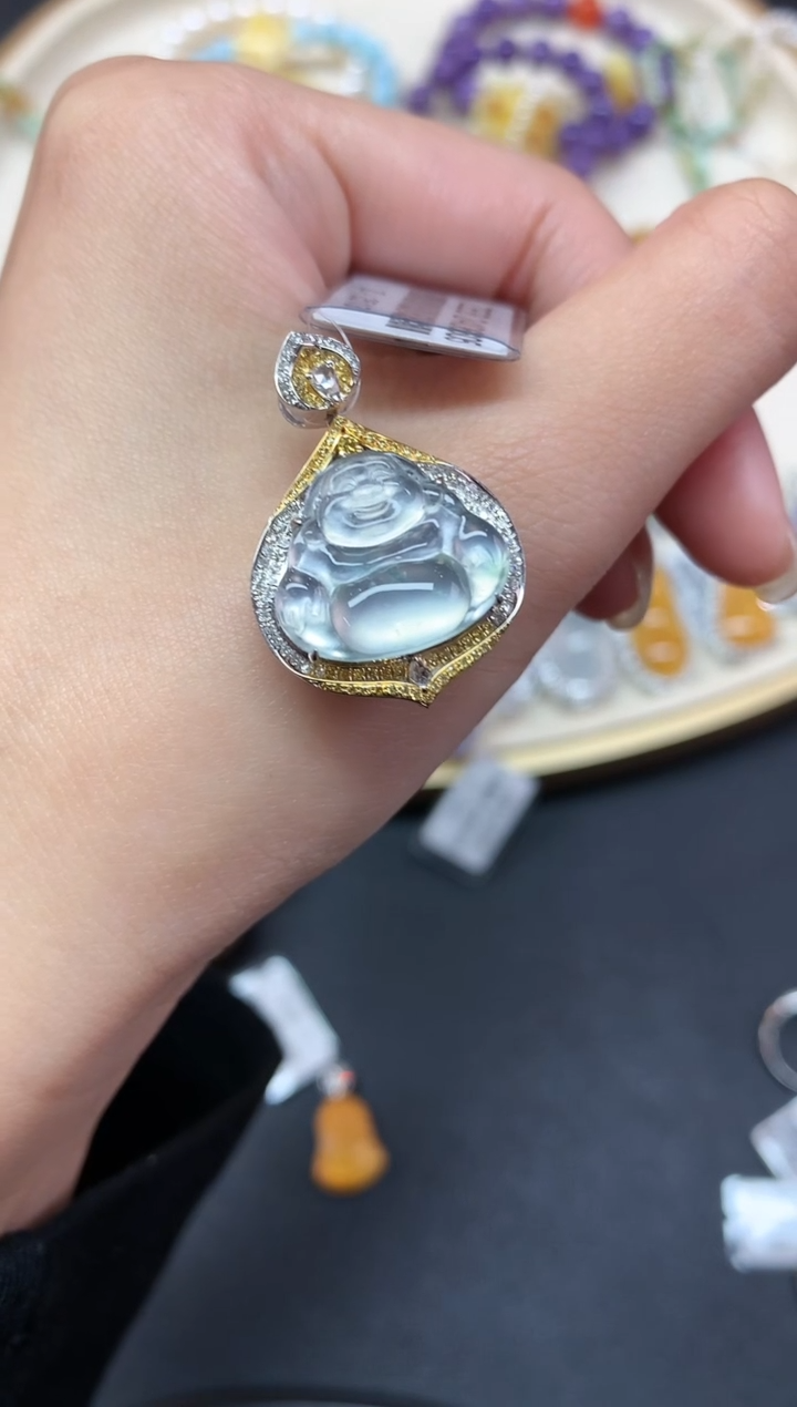 【闪购商品】翡翠吊坠(不含链)18K金镶嵌吊坠A303|19800