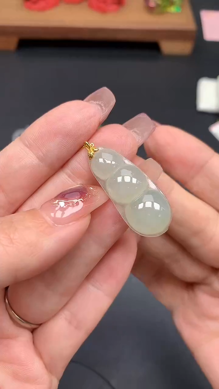 翡翠18K金镶嵌吊坠(不含链)MS180535