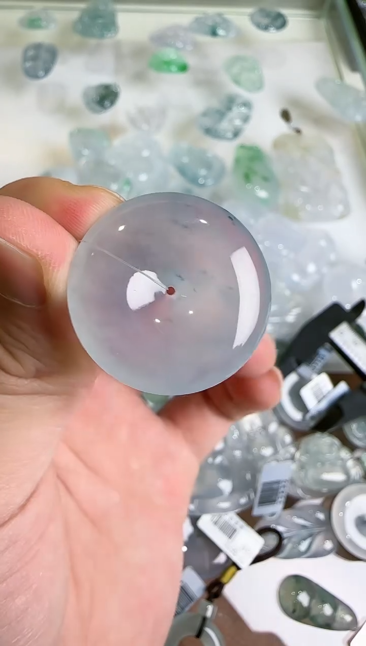 【闪购商品】翡翠吊坠(不含链)未镶嵌··