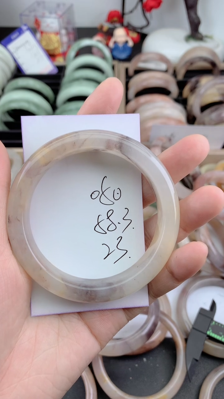 未镶嵌手镯石英质玉050