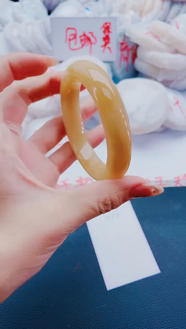 未镶嵌手镯石英质玉L76-59-60