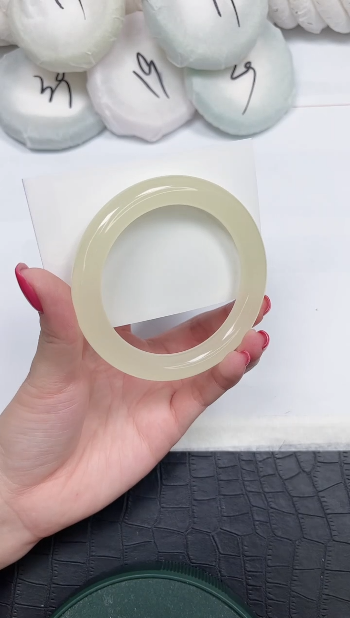 未镶嵌手镯石英质玉61-60