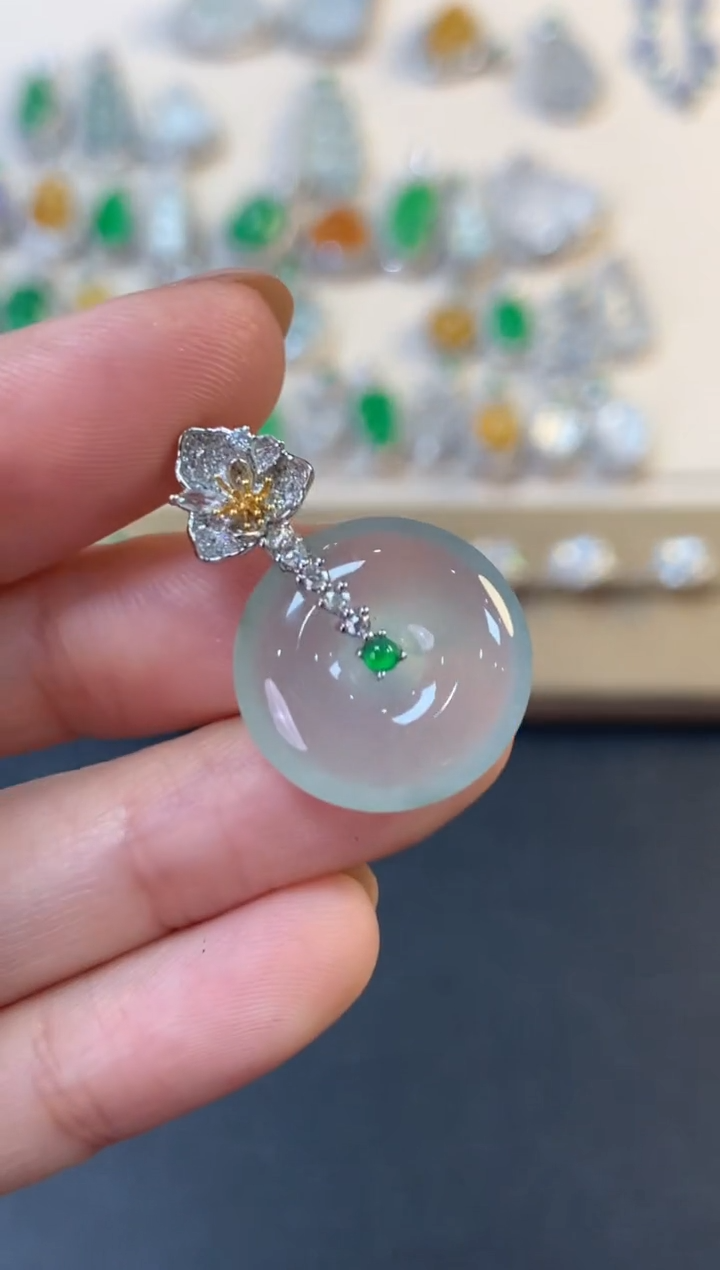 翡翠18K金镶嵌吊坠(不含链)平安扣吊坠5500