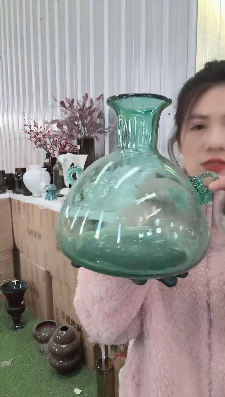 005直播玻璃花瓶