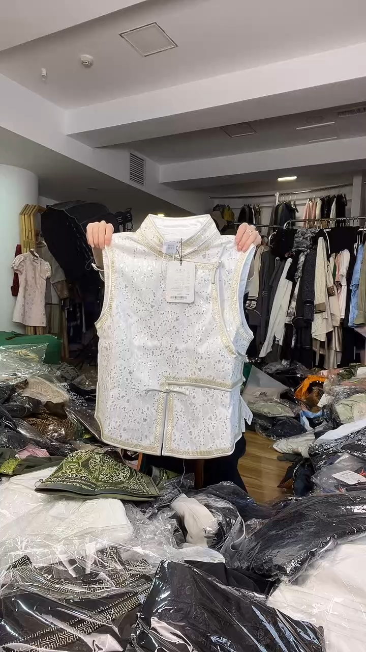 马甲       2XL码    125-135斤