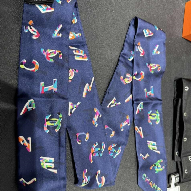 未使用 Chanel/香奈儿 【念念特价】twilly 丝巾 桑蚕丝桑蚕丝