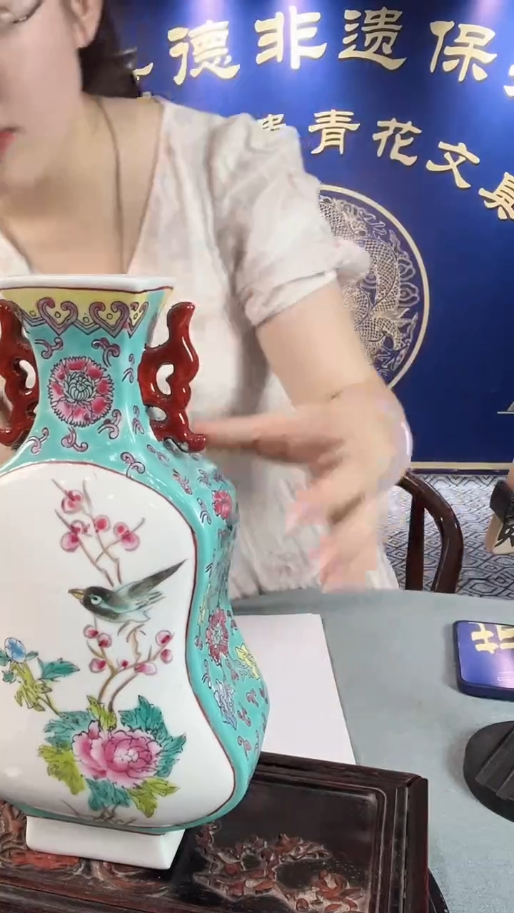 摆件c018景德镇瓷器摆件一件