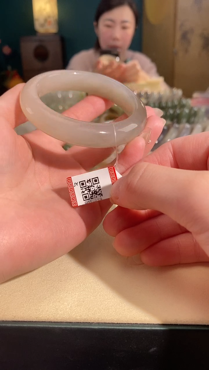 【闪购商品】和田玉手镯未镶嵌手镯55圈口