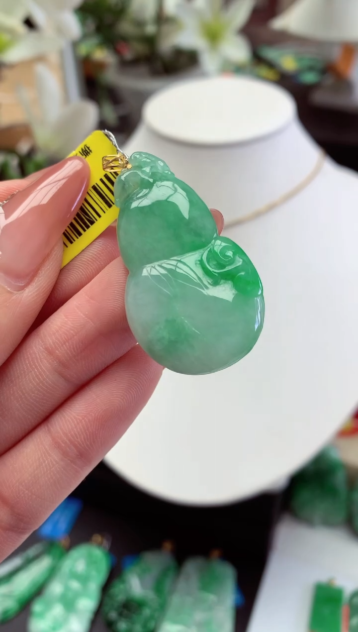 【闪购商品】翡翠吊坠(不含链)18K金镶嵌挂件