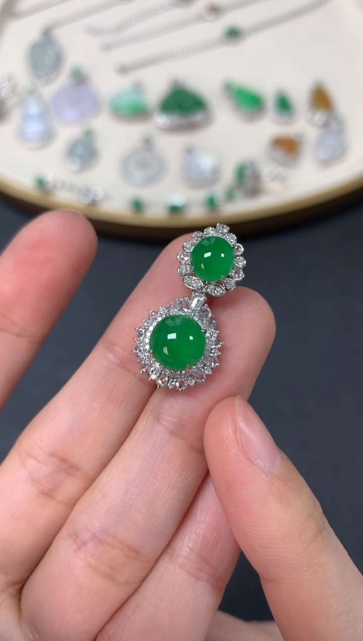 【闪购商品】翡翠吊坠(不含链)18K金镶嵌19800