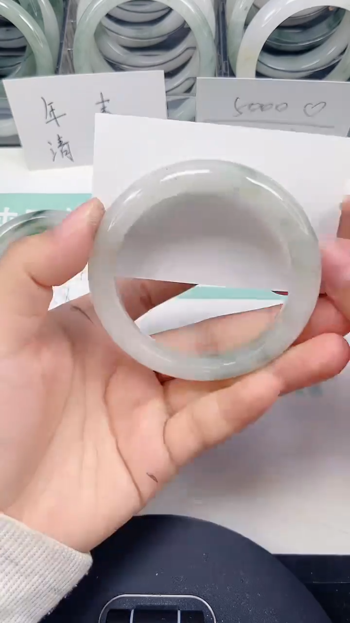 未镶嵌手镯石英质玉151-55/56