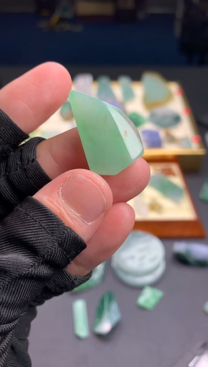 【闪购商品】定制翡翠未镶嵌           