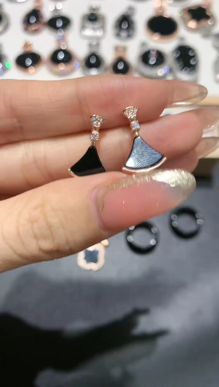 【闪购商品】翡翠吊坠(不含链)银S925镶嵌10多人多样性随机发货1件