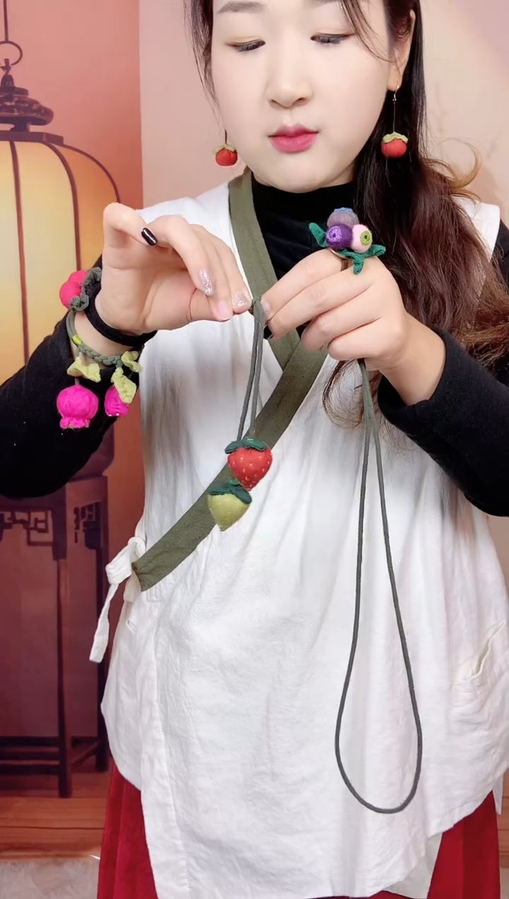 非金属布艺非金属无草莓项链