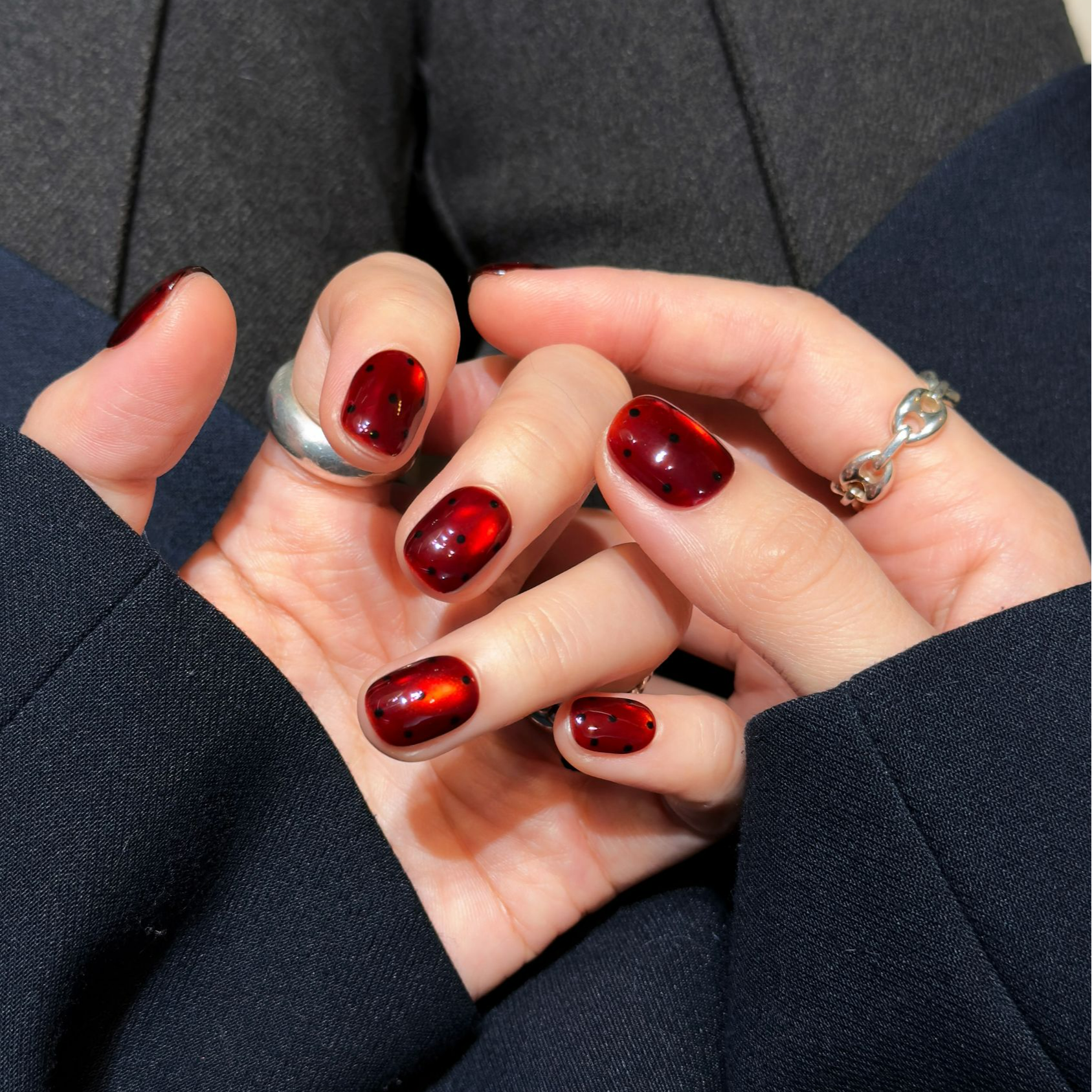 『绯红女巫』红色猫眼爆闪显白2025年秋冬新款氛围创意纯手工穿戴甲