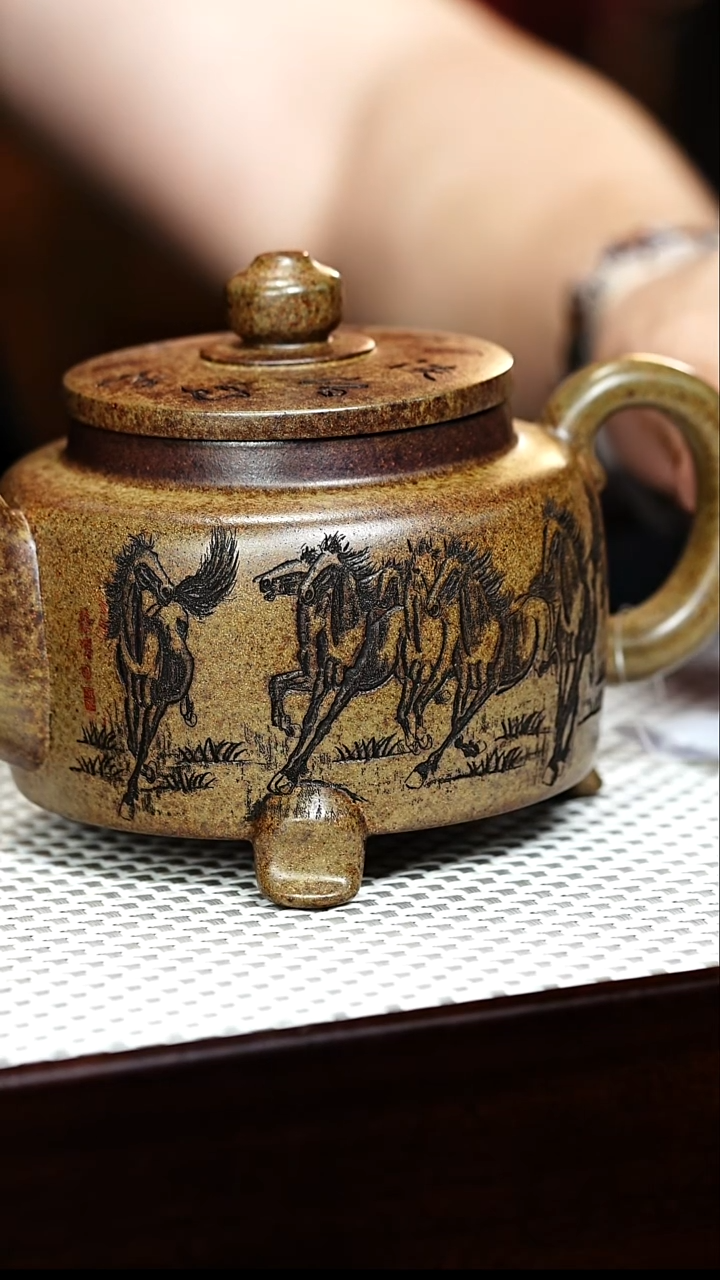 茶壶紫砂 宜兴紫砂 三足大彬 虎皮金砂柴烧 王燕 h200