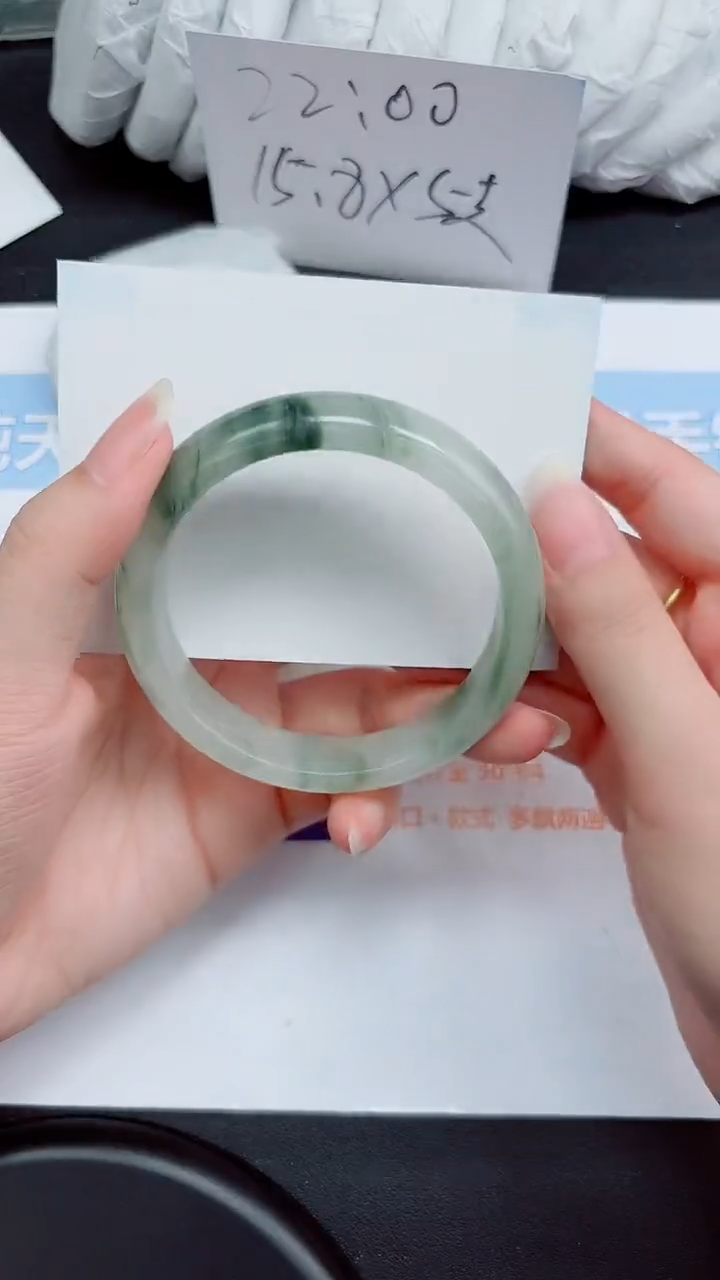 石英质玉手镯未镶嵌50-58.9