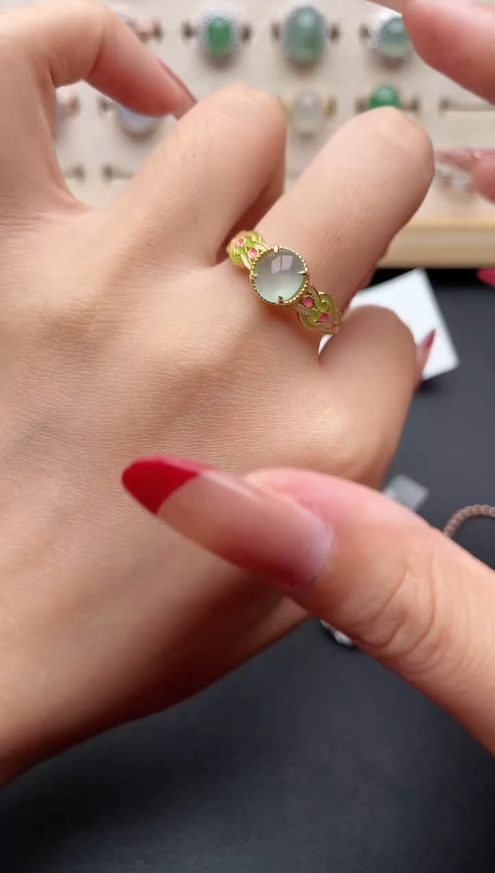 【闪购商品】翡翠戒指银S925镶嵌一物一证一礼盒