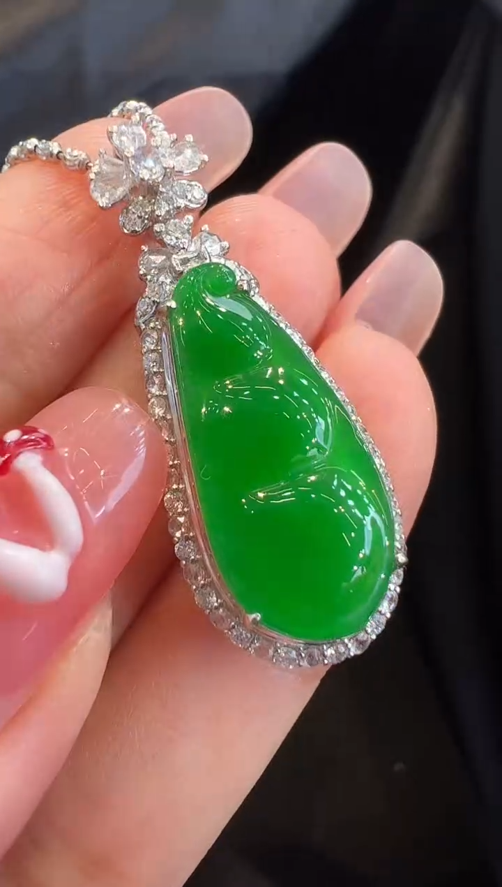 翡翠18K金镶嵌吊坠(不含链)吊坠