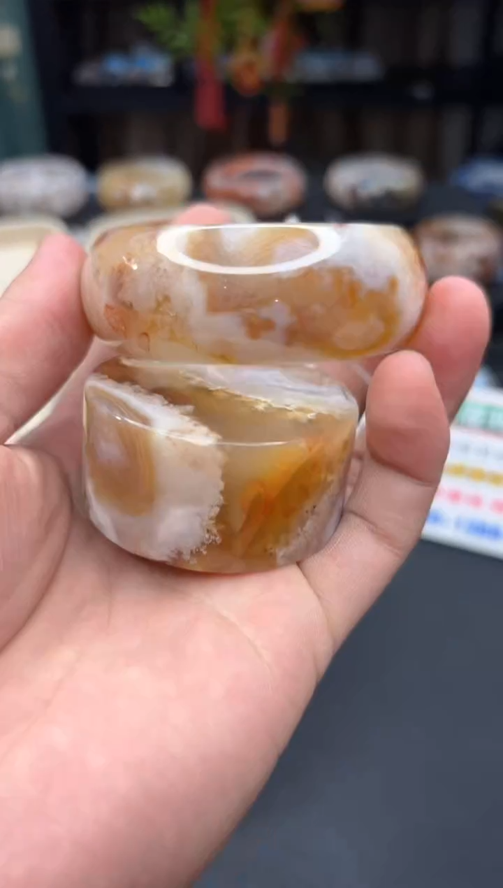 【闪购商品】石英质玉手镯未镶嵌2184（56圈赠送镯心）