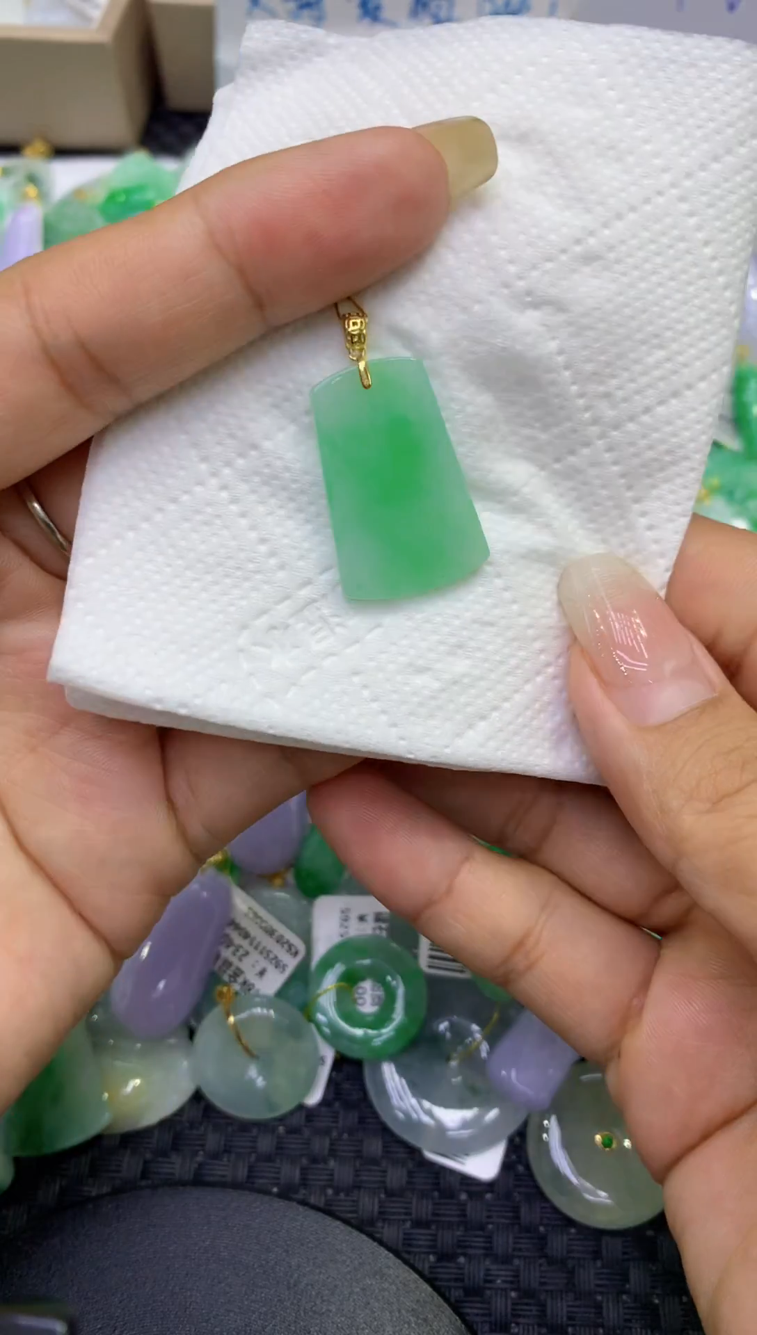 颈饰未镶嵌翡翠天然缅甸A货翡翠