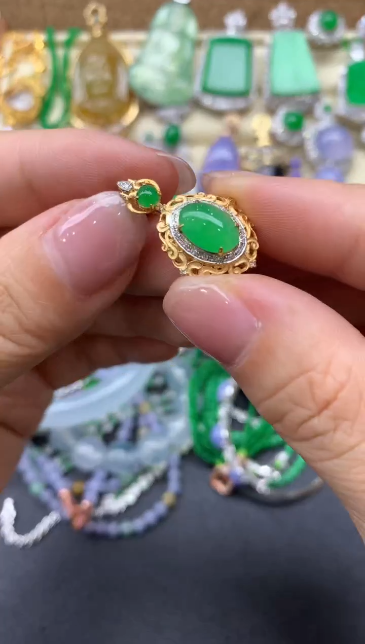 【闪购商品】翡翠颈饰18K金镶嵌135中国好珍宝