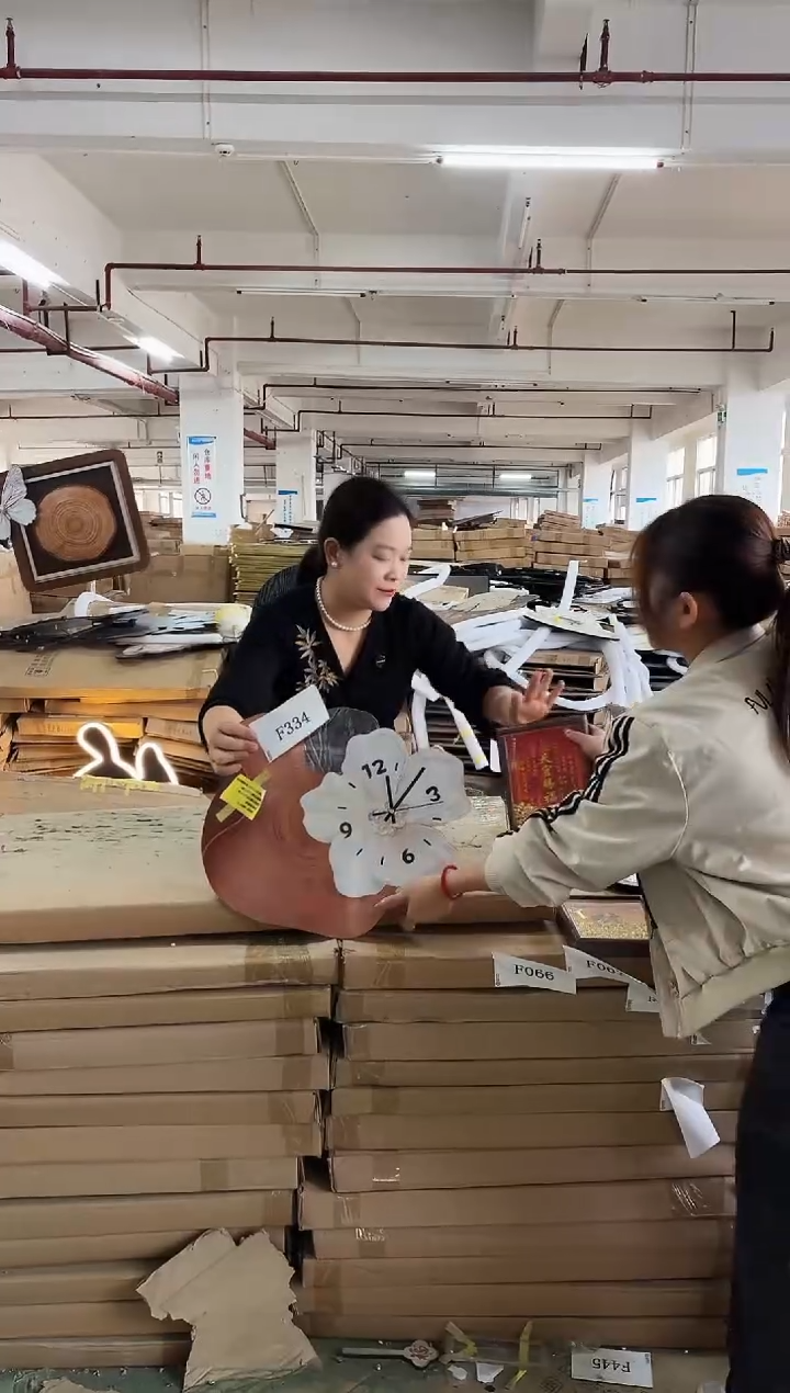 横款孤品果果微瑕闪购F334