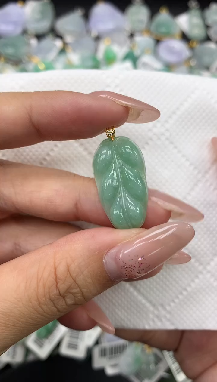 颈饰未镶嵌翡翠1111111111