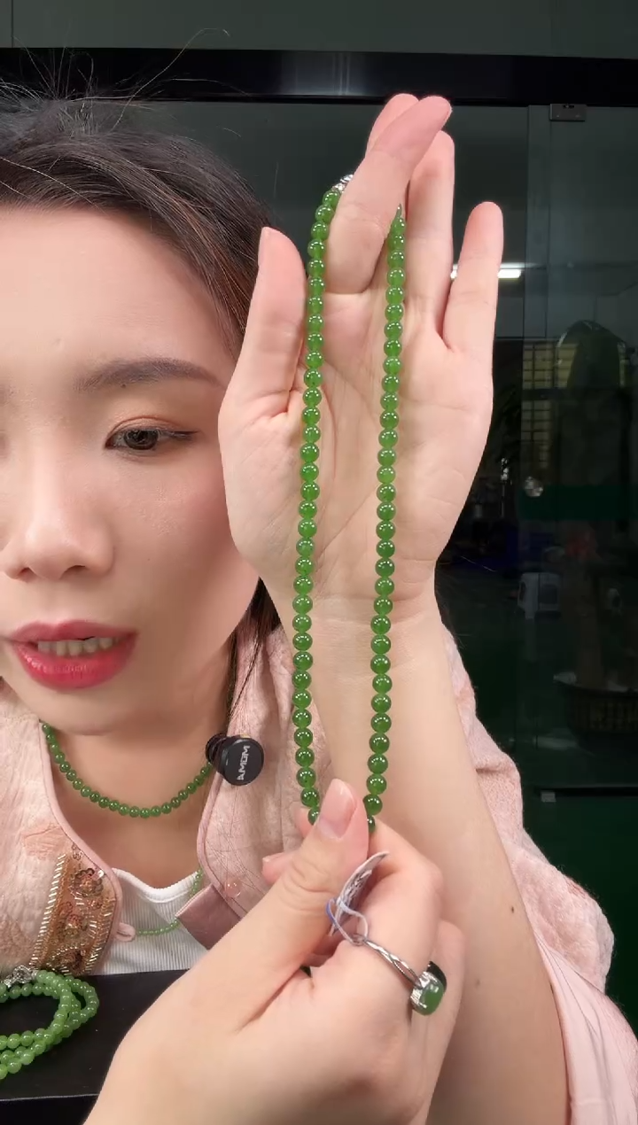 项链未镶嵌和田玉（碧玉）菁***安碧玉6mm高阶阳绿项链（微矿点）