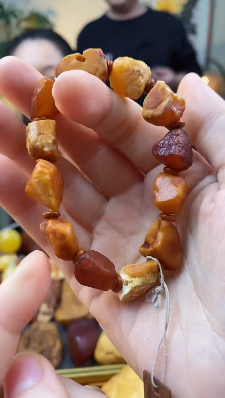 【闪购商品】琥珀手串未镶嵌手串