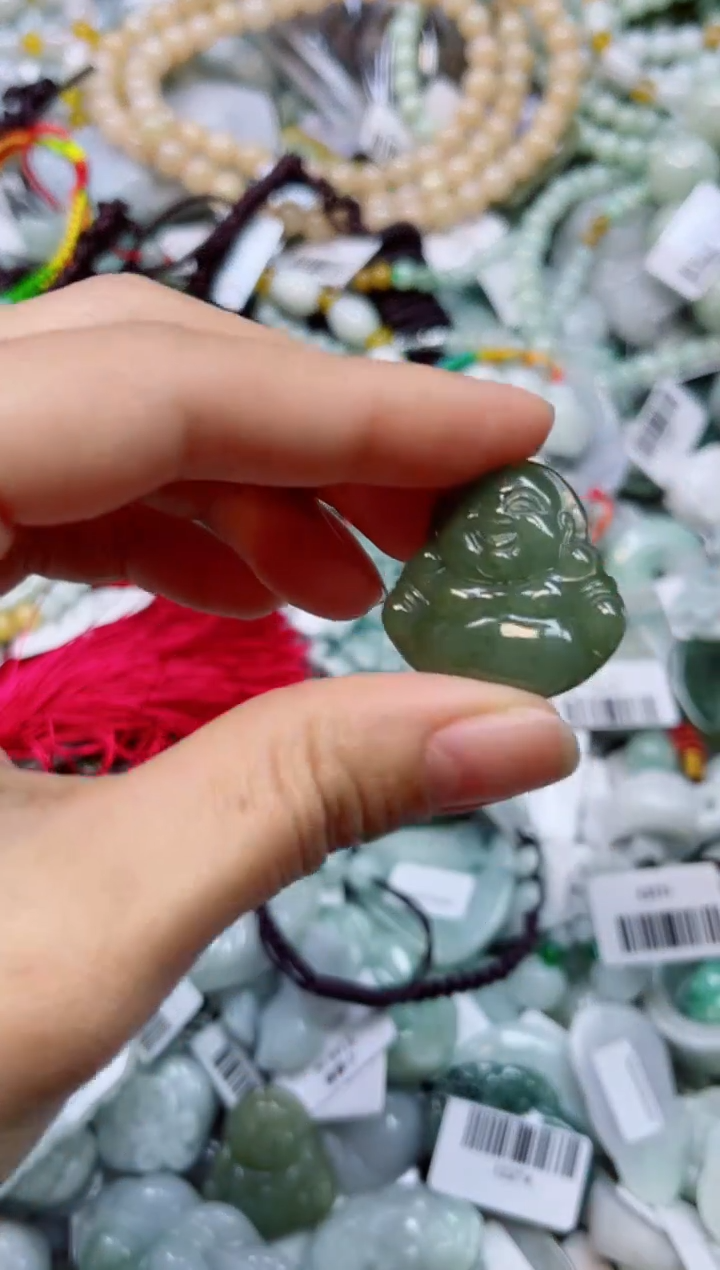 【闪购商品】翡翠颈饰未镶嵌00018713