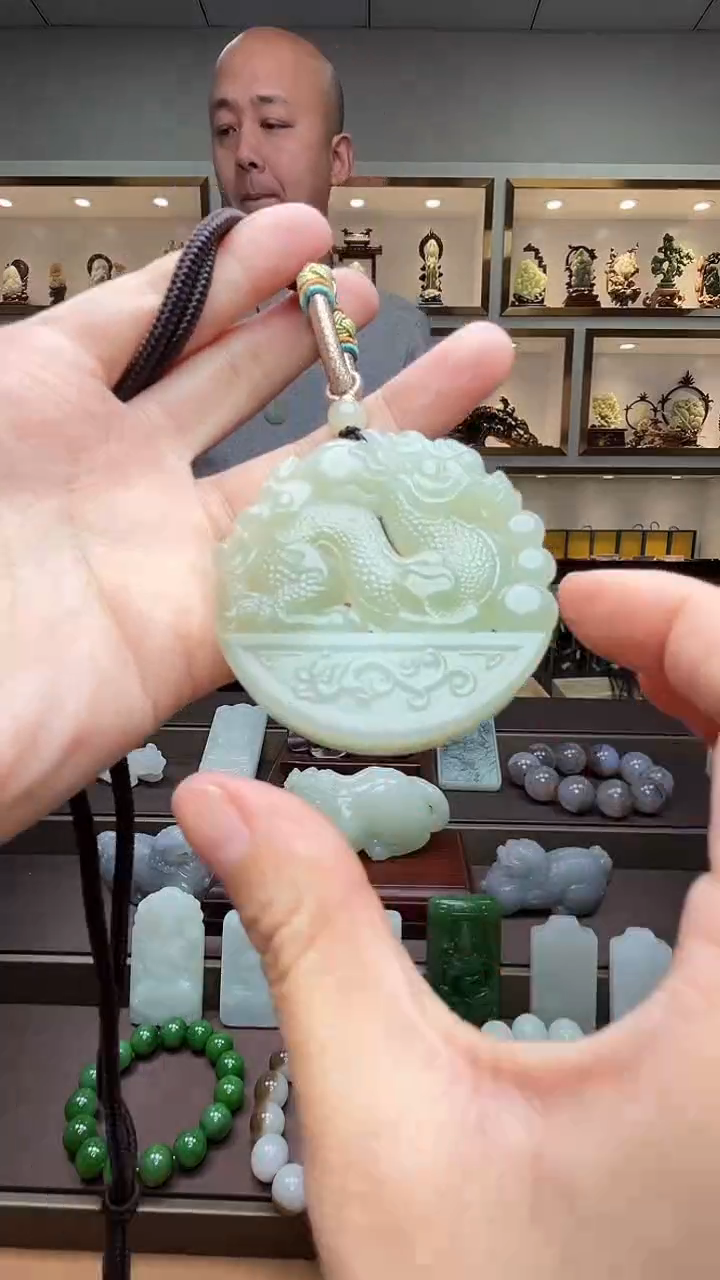 【闪购商品】和田玉颈饰未镶嵌苏